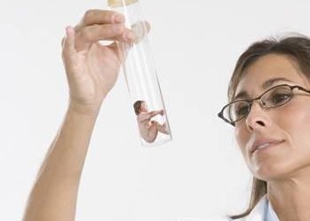 原发性闭经幼稚子宫能怀孕吗？